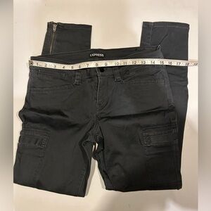 EXPRESS DARK GRAY CARGO STYLE SKINNY PANTS ZIP ANKLE SIZE 4